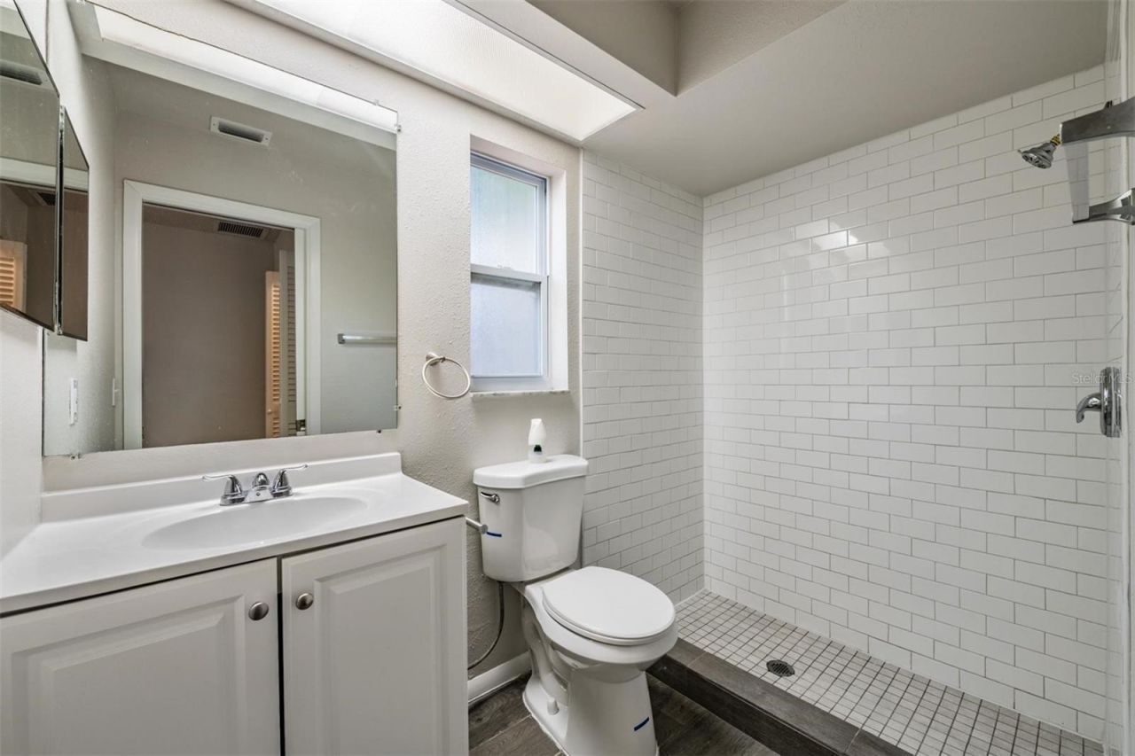 1124 Danny Drive, Sarasota, FL 34243 Photo