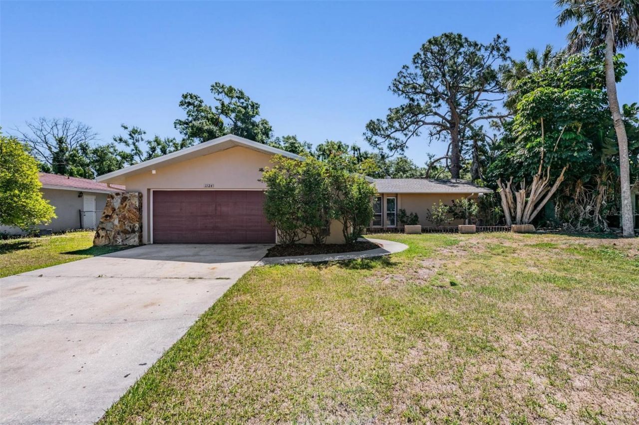 1124 Danny Drive, Sarasota, FL 34243 Photo