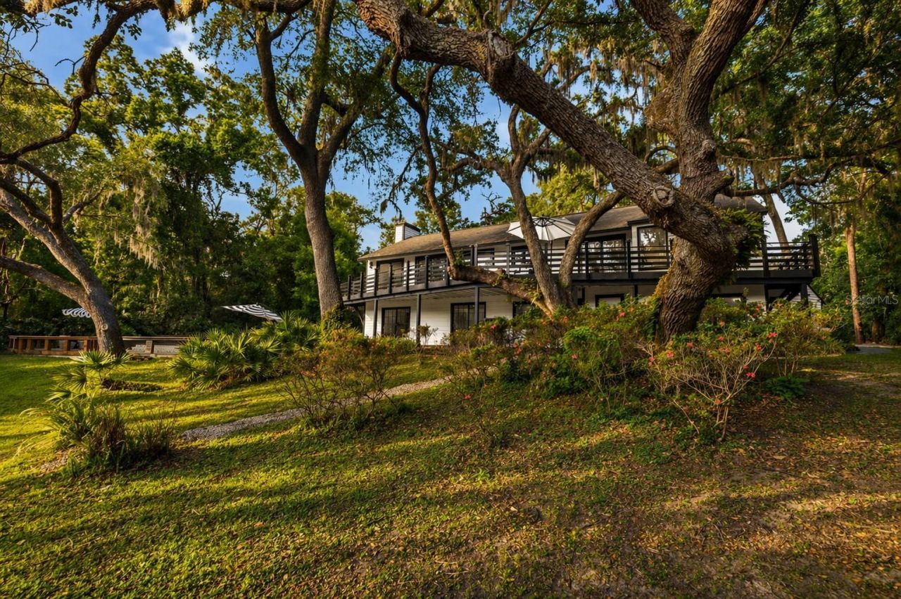 900 Oak Hollow Place, Brandon, FL 33510 Photo