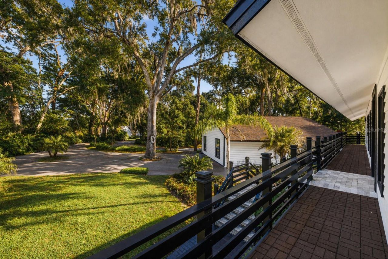 900 Oak Hollow Place, Brandon, FL 33510 Photo