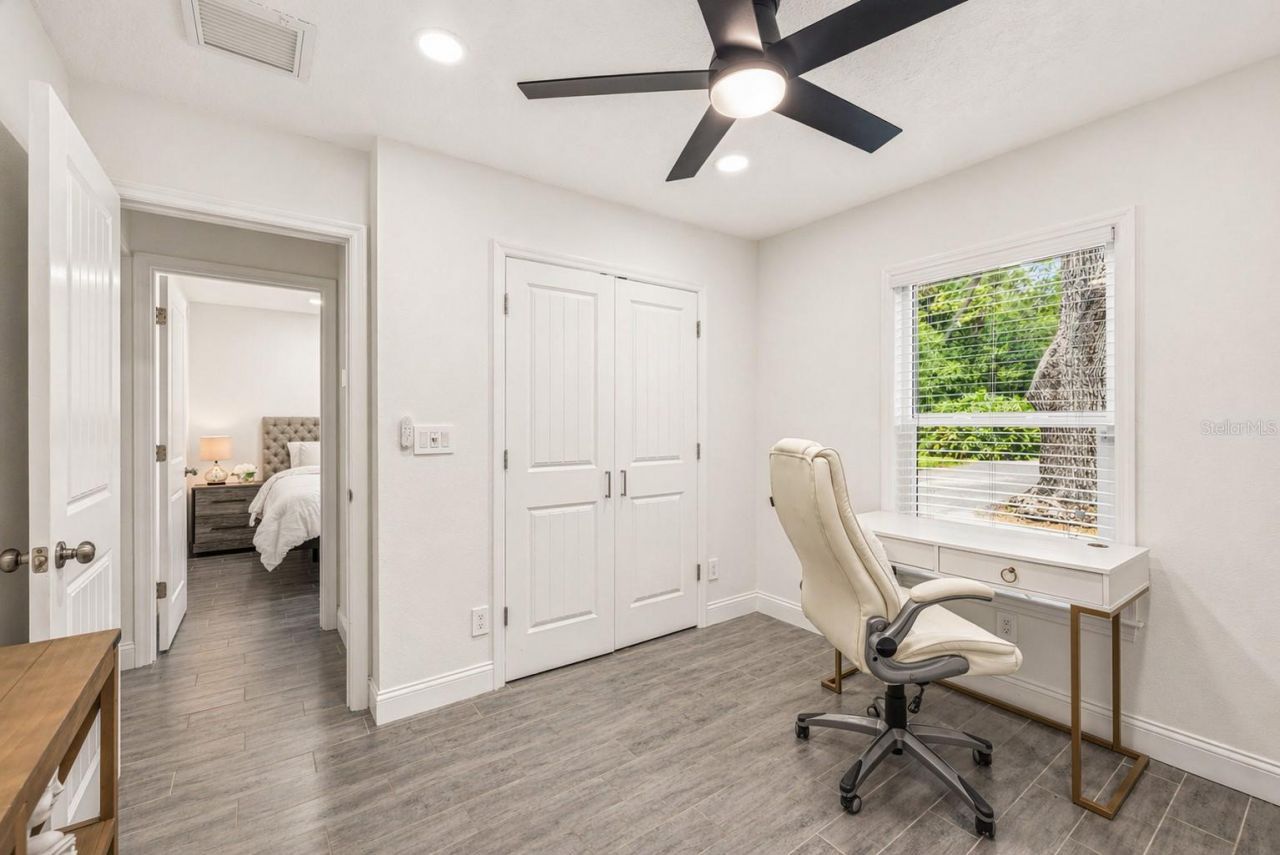 900 Oak Hollow Place, Brandon, FL 33510 Photo