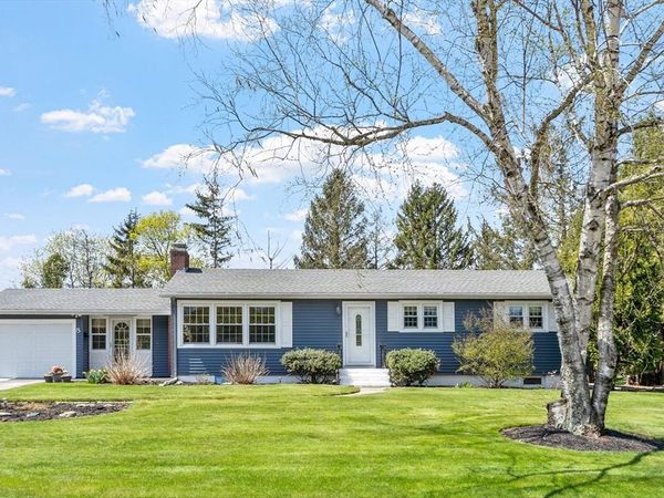 8 Burtenmare Circle, Paxton, MA 01612