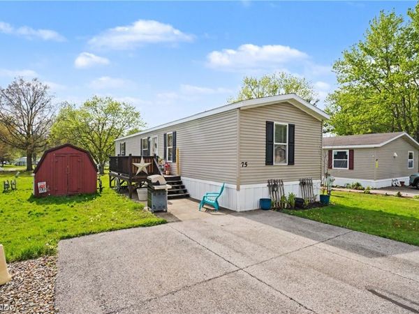 12205 Goshen Road , Unit 75, Salem, OH 44460