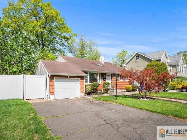 67 Drake Place , Colonia, NJ 07067