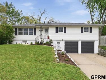 3365 S 108 Street, Omaha, NE 68144