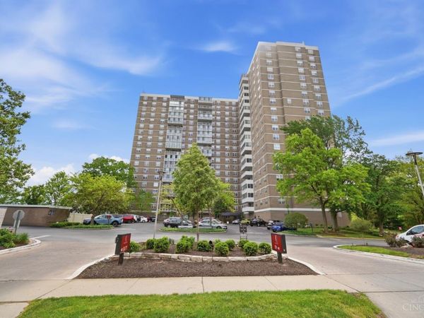 2444 Madison Road, Unit 2002, Cincinnati, OH 45208