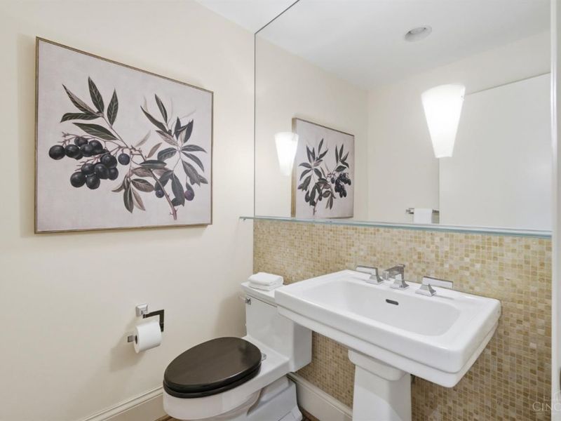 2444 Madison Road, Unit 2002, Cincinnati, OH 45208 Photo 38