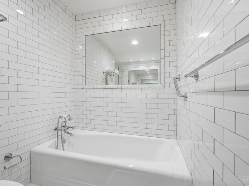 2444 Madison Road, Unit 2002, Cincinnati, OH 45208 Photo 51