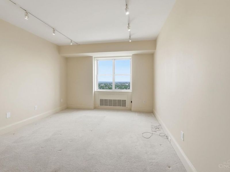 2444 Madison Road, Unit 2002, Cincinnati, OH 45208 Photo 54