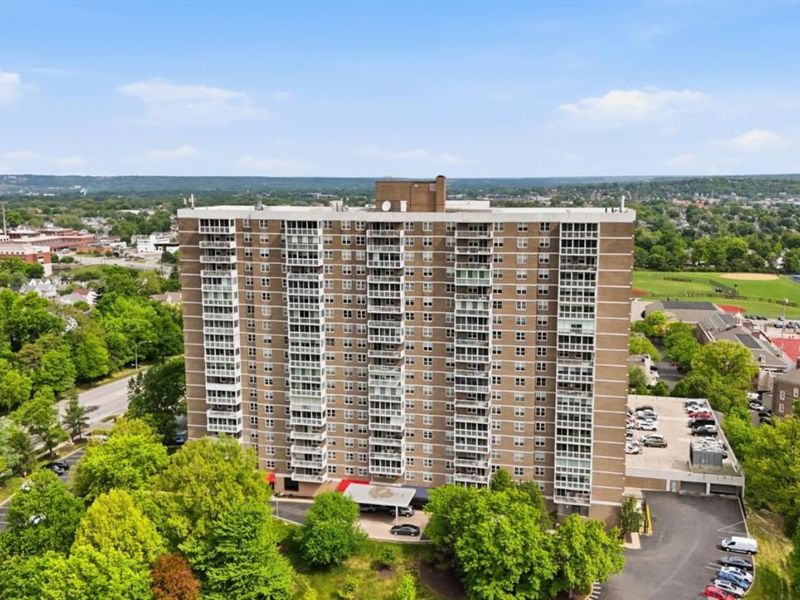 2444 Madison Road, Unit 2002, Cincinnati, OH 45208 Photo 68