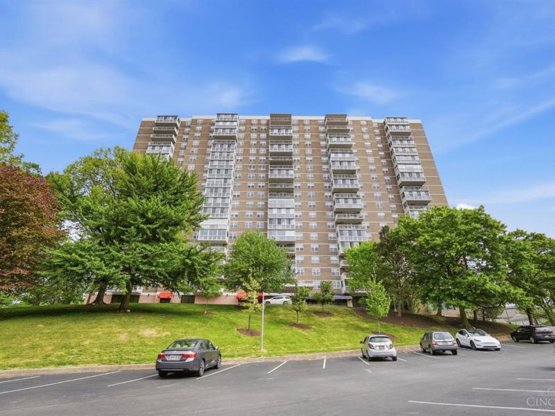 2444 Madison Road, Unit 2002, Cincinnati, OH 45208 Photo 71