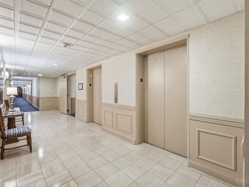 2444 Madison Road, Unit 2002, Cincinnati, OH 45208 Photo 77