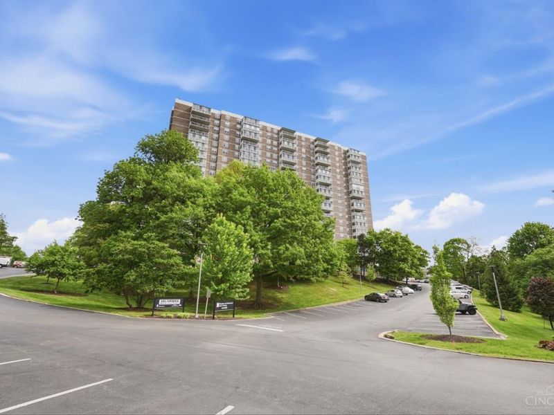 2444 Madison Road, Unit 2002, Cincinnati, OH 45208 Photo 82