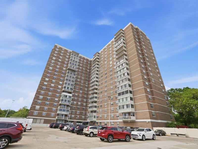 2444 Madison Road, Unit 2002, Cincinnati, OH 45208 Photo 85