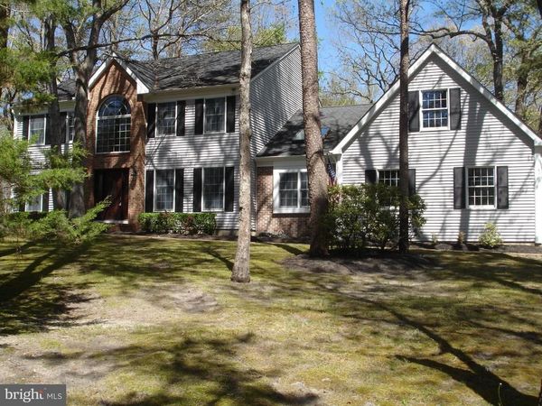 581 MCKENDIMEN ROAD, MEDFORD, NJ 08055