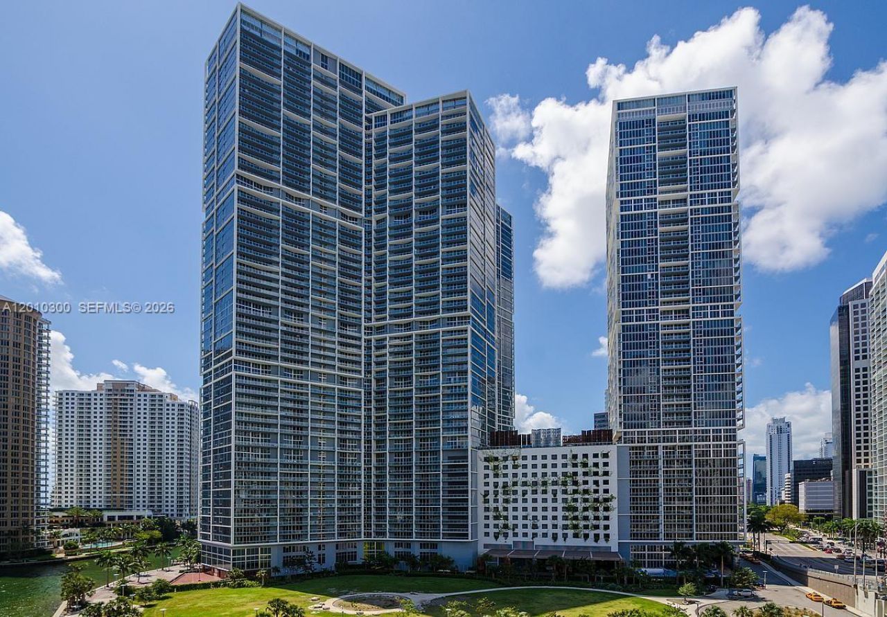 495 Brickell Ave , Unit 3710, Miami, FL 33131 Photo