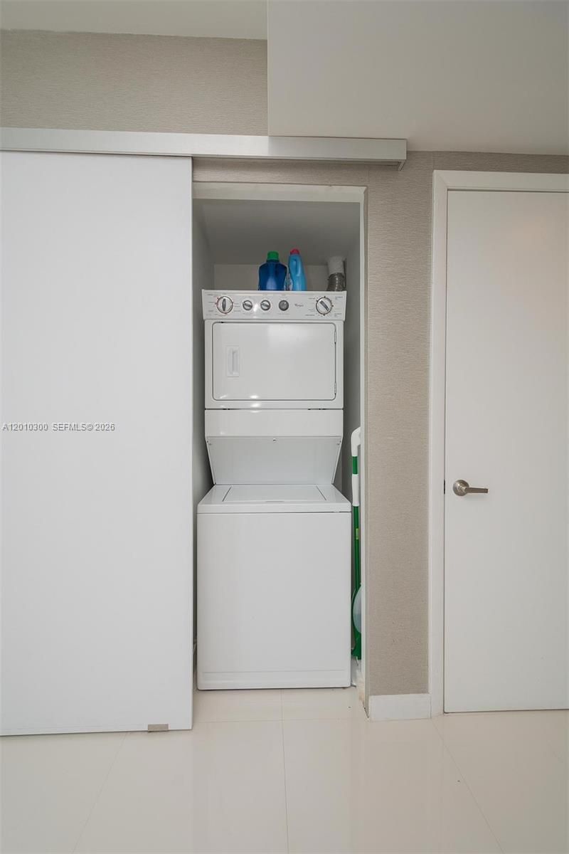 495 Brickell Ave , Unit 3710, Miami, FL 33131 Photo