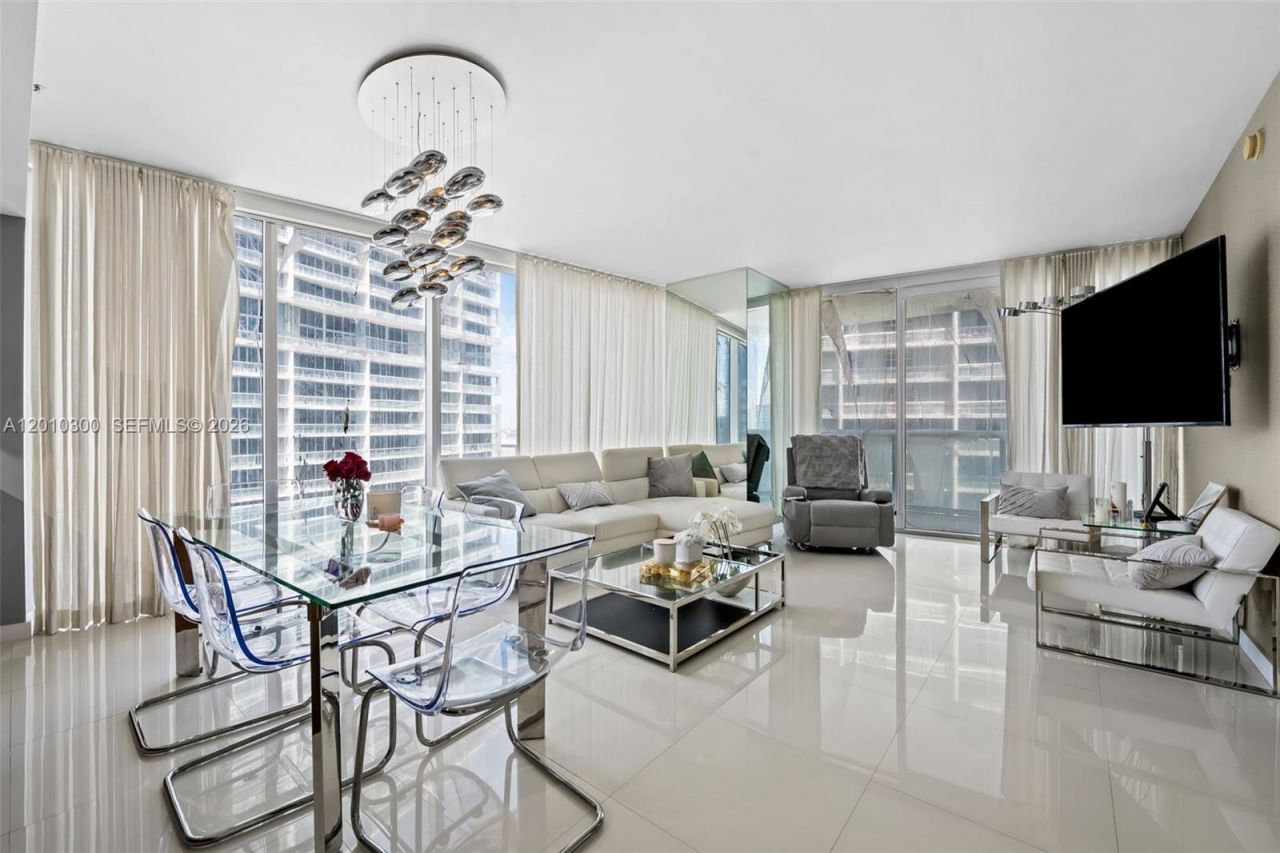 495 Brickell Ave , Unit 3710, Miami, FL 33131 Photo
