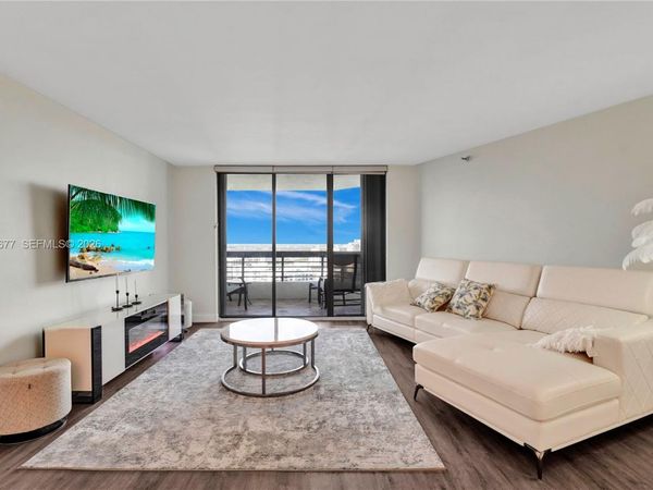 3500 Mystic Pointe Dr , Unit 3302, Aventura, FL 33180