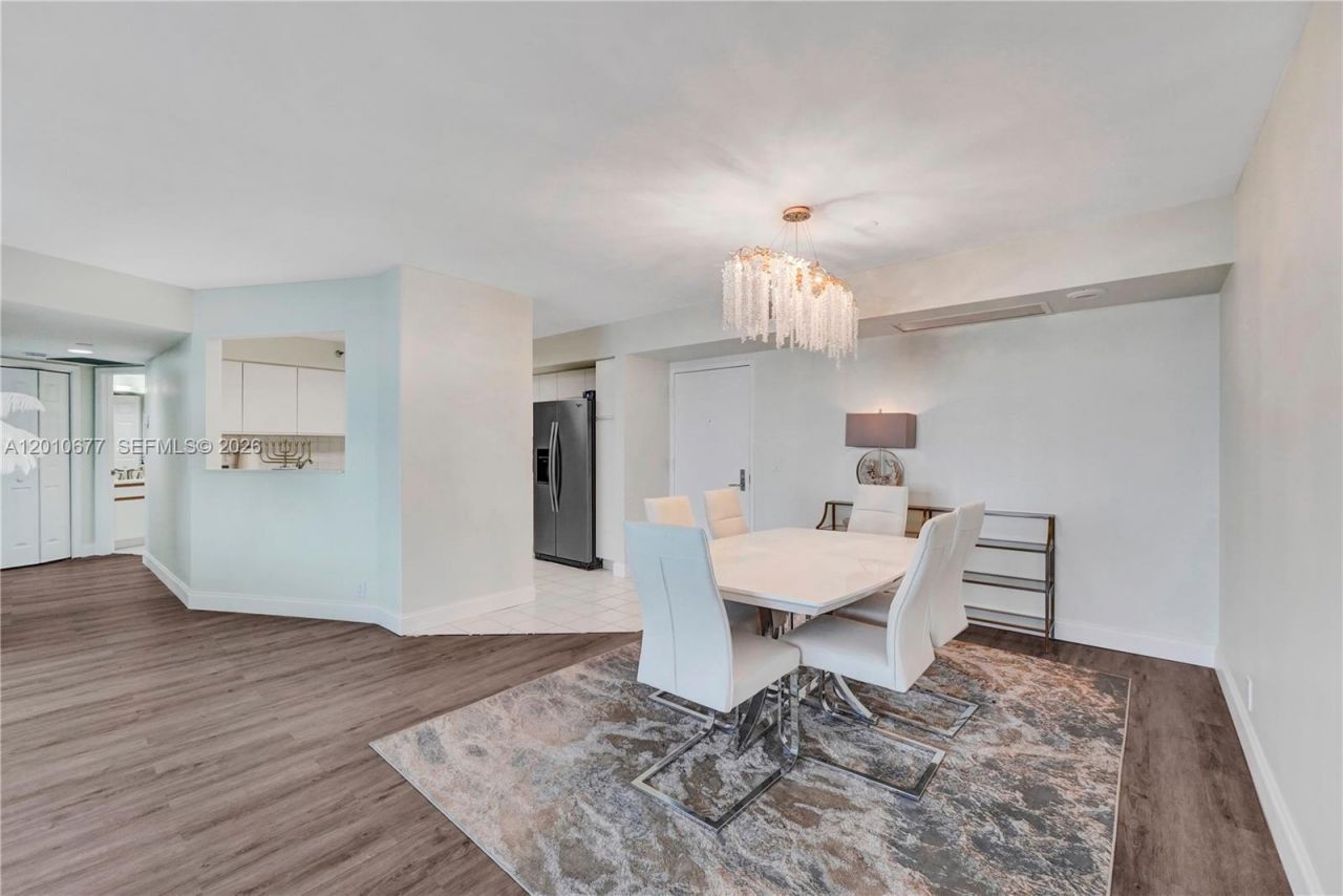 3500 Mystic Pointe Dr , Unit 3302, Aventura, FL 33180 Photo