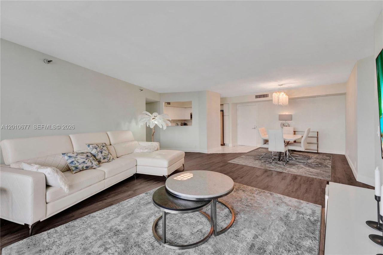 3500 Mystic Pointe Dr , Unit 3302, Aventura, FL 33180 Photo