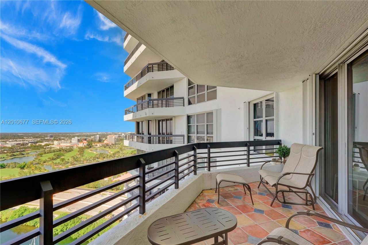 3500 Mystic Pointe Dr , Unit 3302, Aventura, FL 33180 Photo