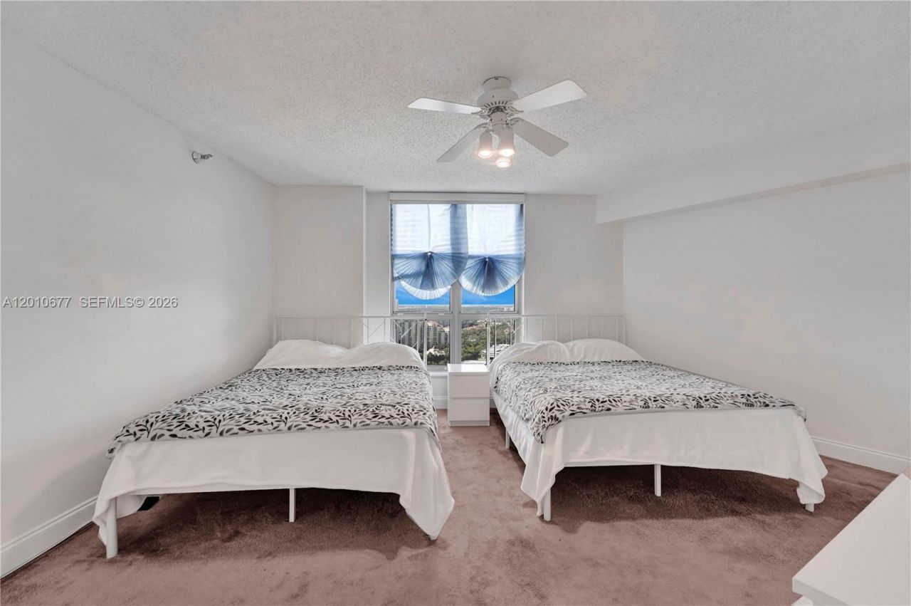 3500 Mystic Pointe Dr , Unit 3302, Aventura, FL 33180 Photo