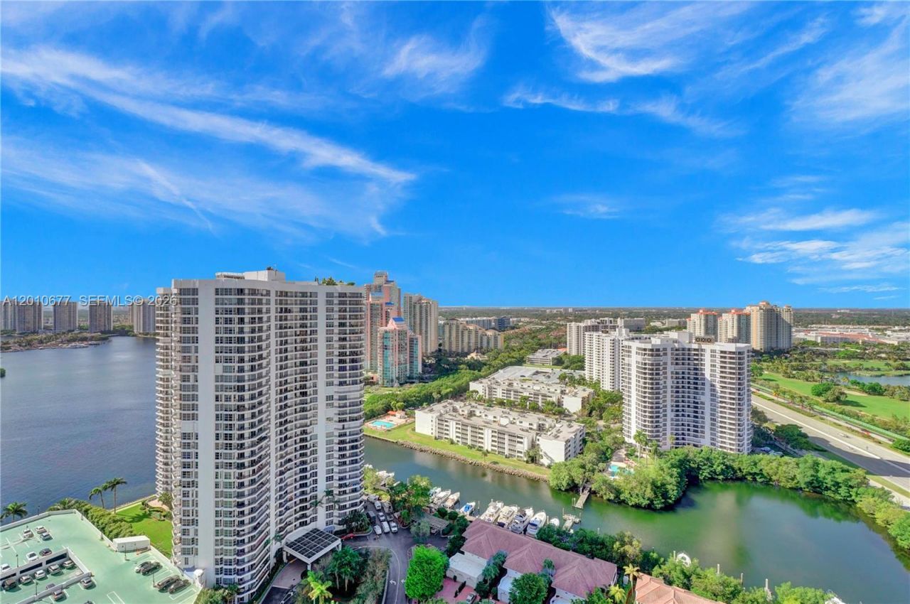 3500 Mystic Pointe Dr , Unit 3302, Aventura, FL 33180 Photo