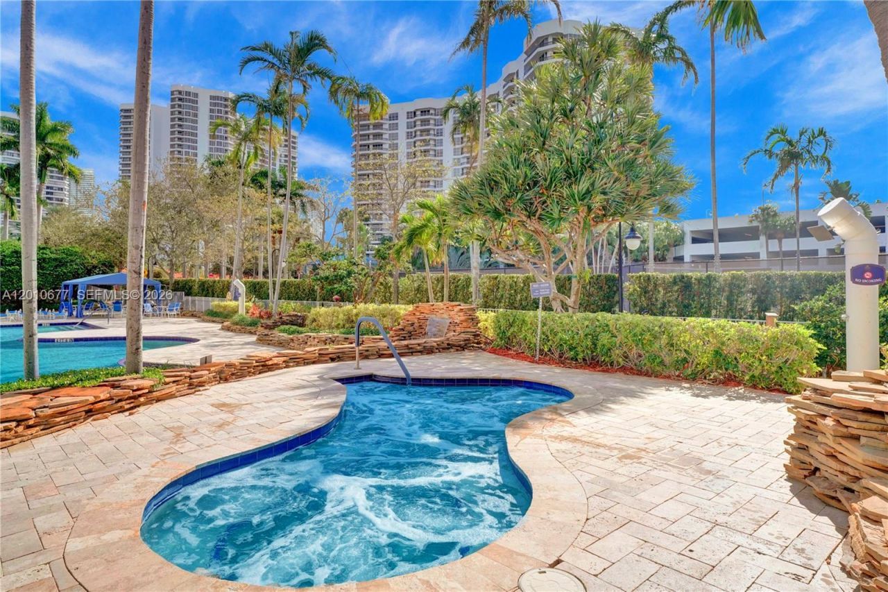 3500 Mystic Pointe Dr , Unit 3302, Aventura, FL 33180 Photo