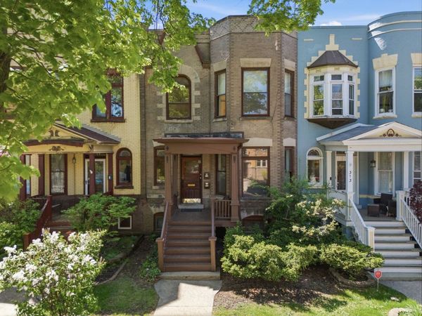 315 S Maple Avenue , Oak Park, IL 60302