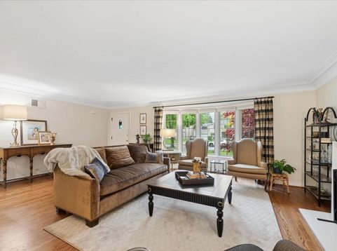 Main Photo