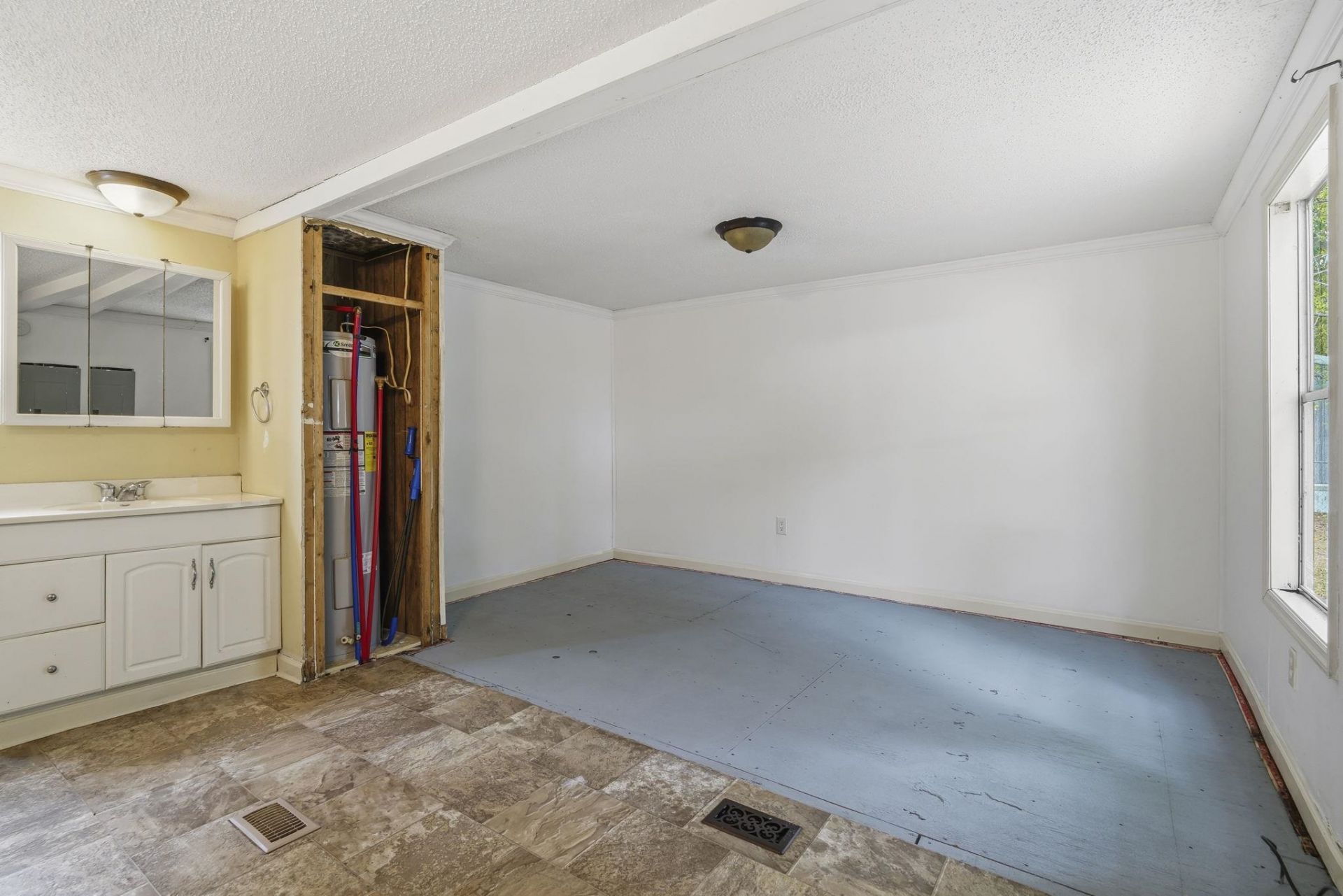 2736 Capricorn Dr. Photo 14