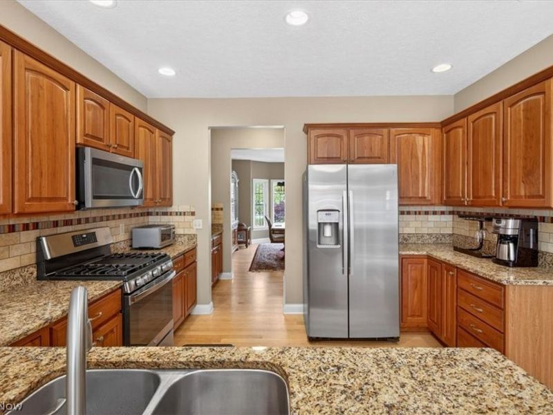 122 Haskell Drive, Bratenahl, OH 44108 Photo 14