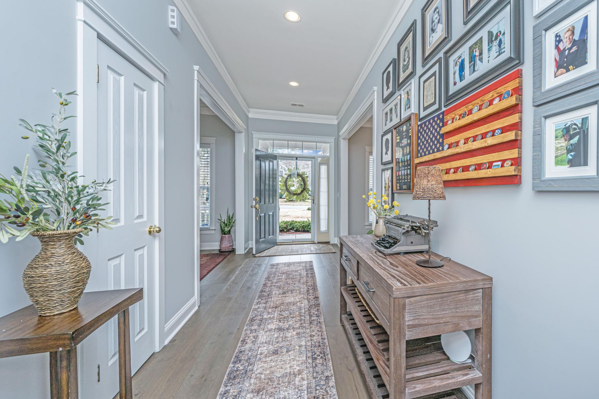 98 Marshside Drive Photo 8