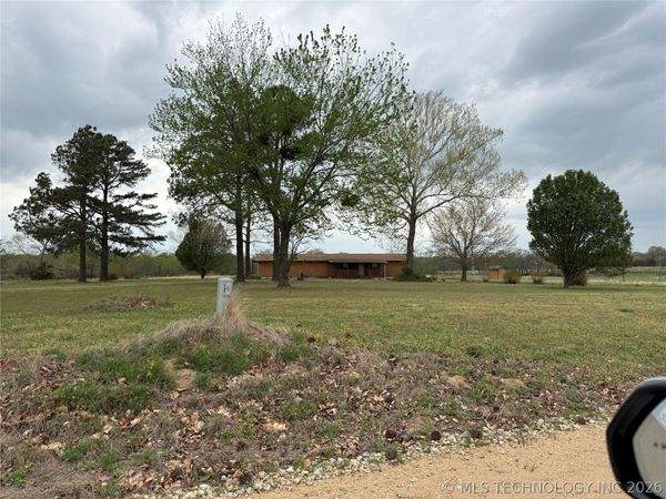 103051 N 3810 , Okemah, OK 74859