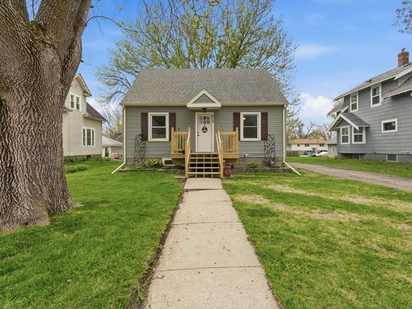 808 5th Street SE, Waseca, MN 56093
