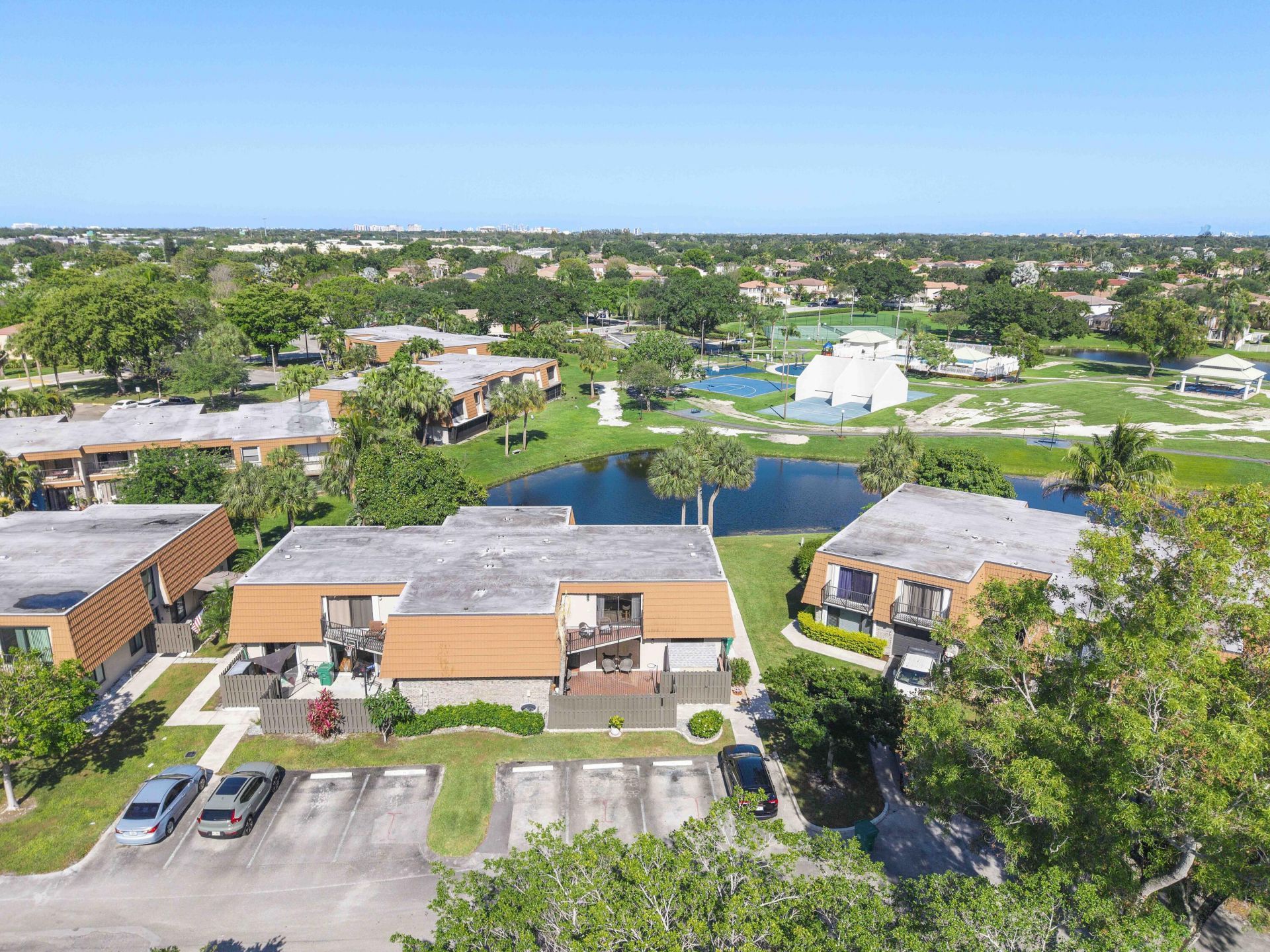 1426 SW 110th Way, Davie, FL 33324 Photo
