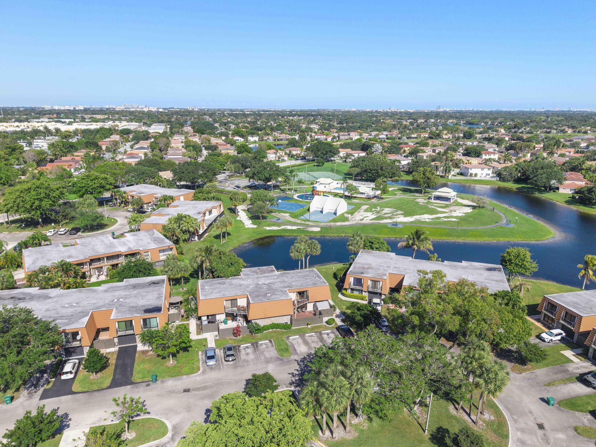 1426 SW 110th Way, Davie, FL 33324 Photo