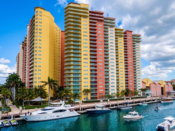 2640 Lake Shore Drive, Unit 309, Riviera Beach, FL 33404