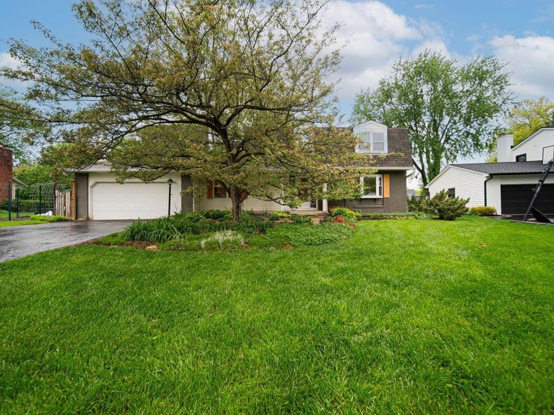 912 Colony Way, Columbus, OH 43235 Photo 2