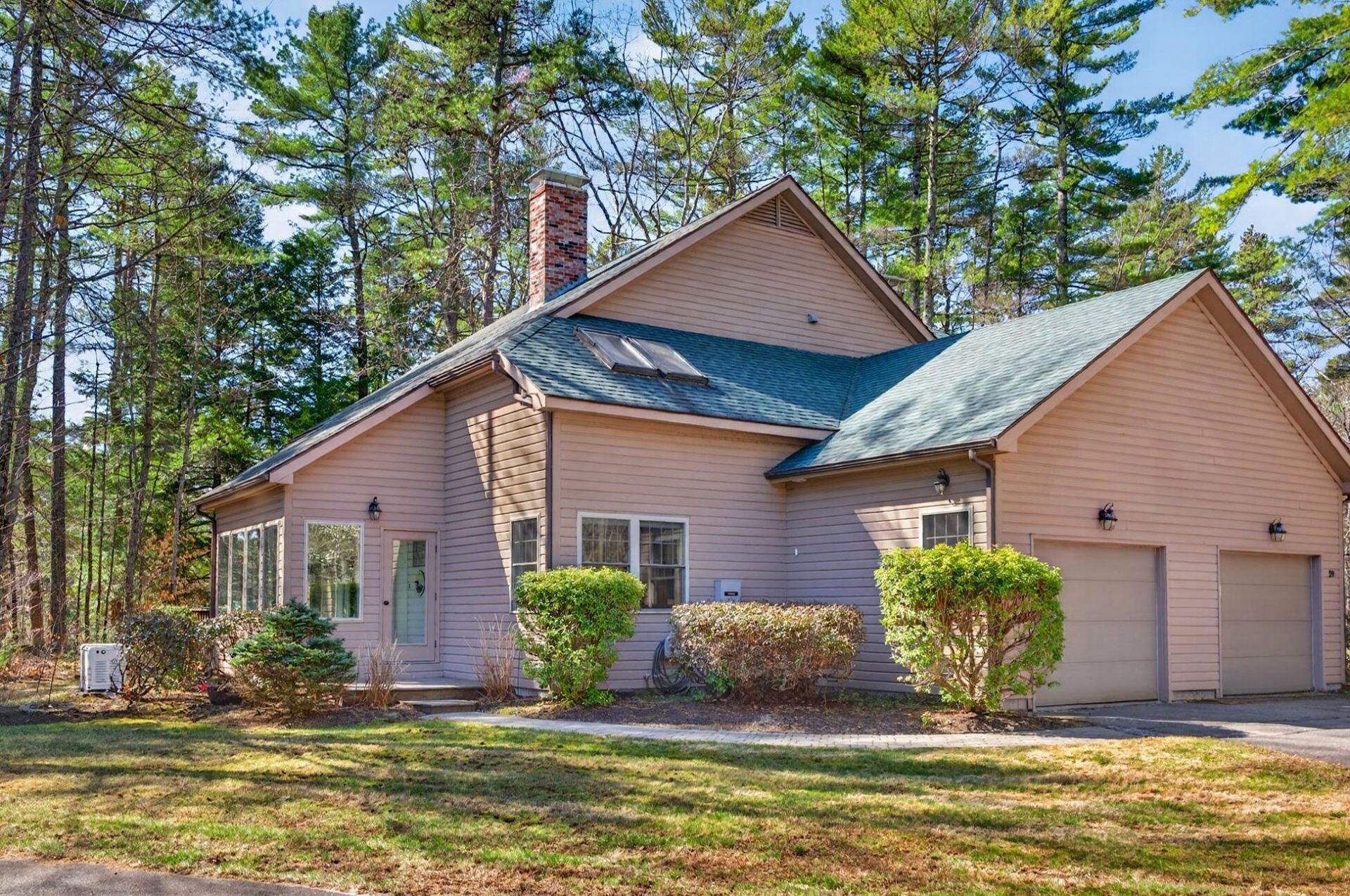 27 E Beach Road, Unit 27, Casco, ME 04015 Main Photo