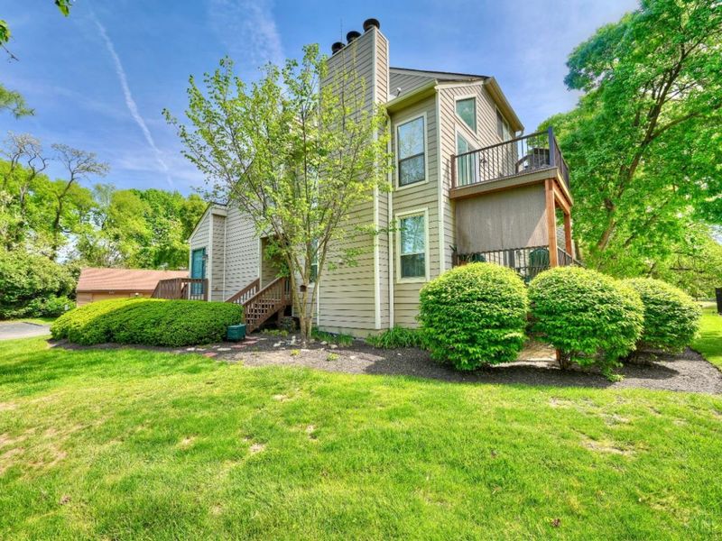 9450 Hunters Creek Drive, Cincinnati, OH 45242 Photo 1