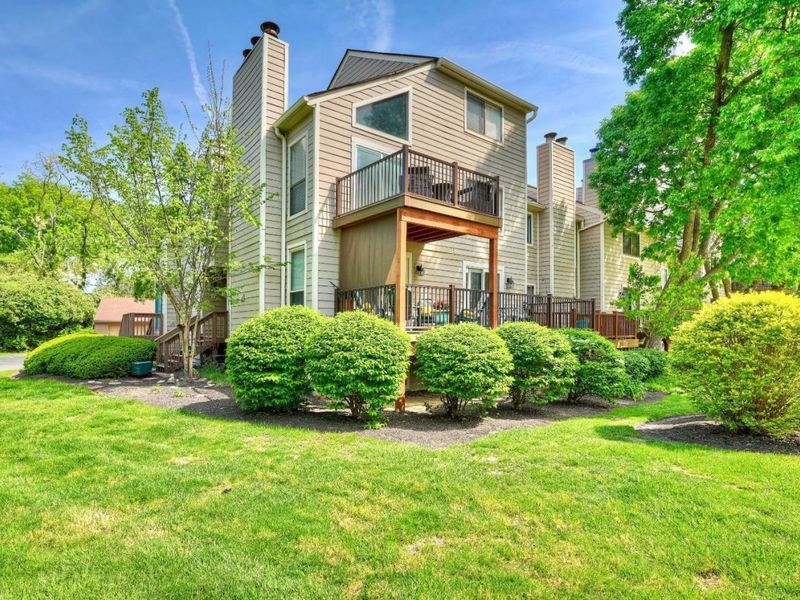 9450 Hunters Creek Drive, Cincinnati, OH 45242 Photo 2
