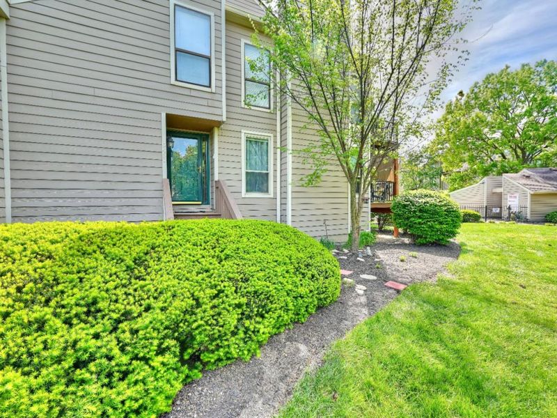 9450 Hunters Creek Drive, Cincinnati, OH 45242 Photo 3