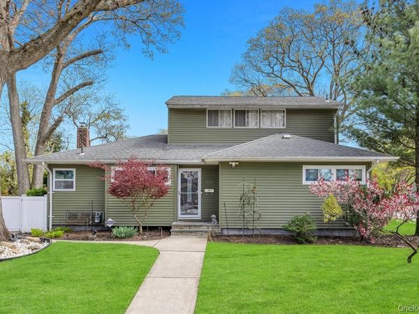 1492 Garden Street , East Meadow, NY 11554