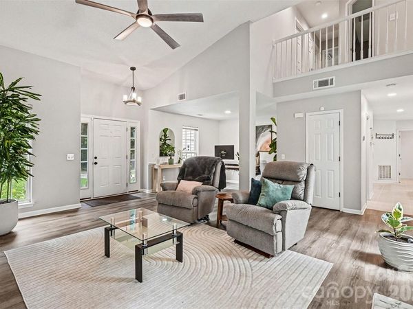 6752 Allness Glen Lane, Charlotte, NC 28269