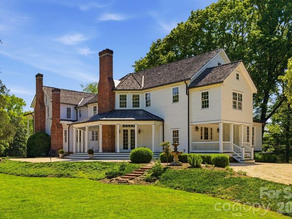 5520 Sharon View Road, Charlotte, NC 28226