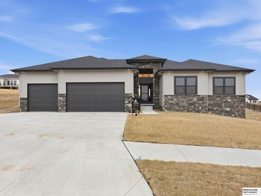 20126 S Street, Omaha, NE 68135