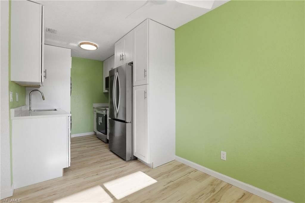 4607 Bayshore Dr, Unit K5, Naples, FL 34112 Photo