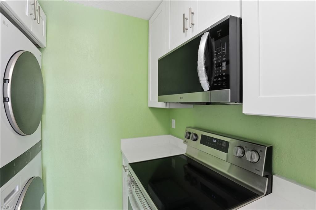 4607 Bayshore Dr, Unit K5, Naples, FL 34112 Photo